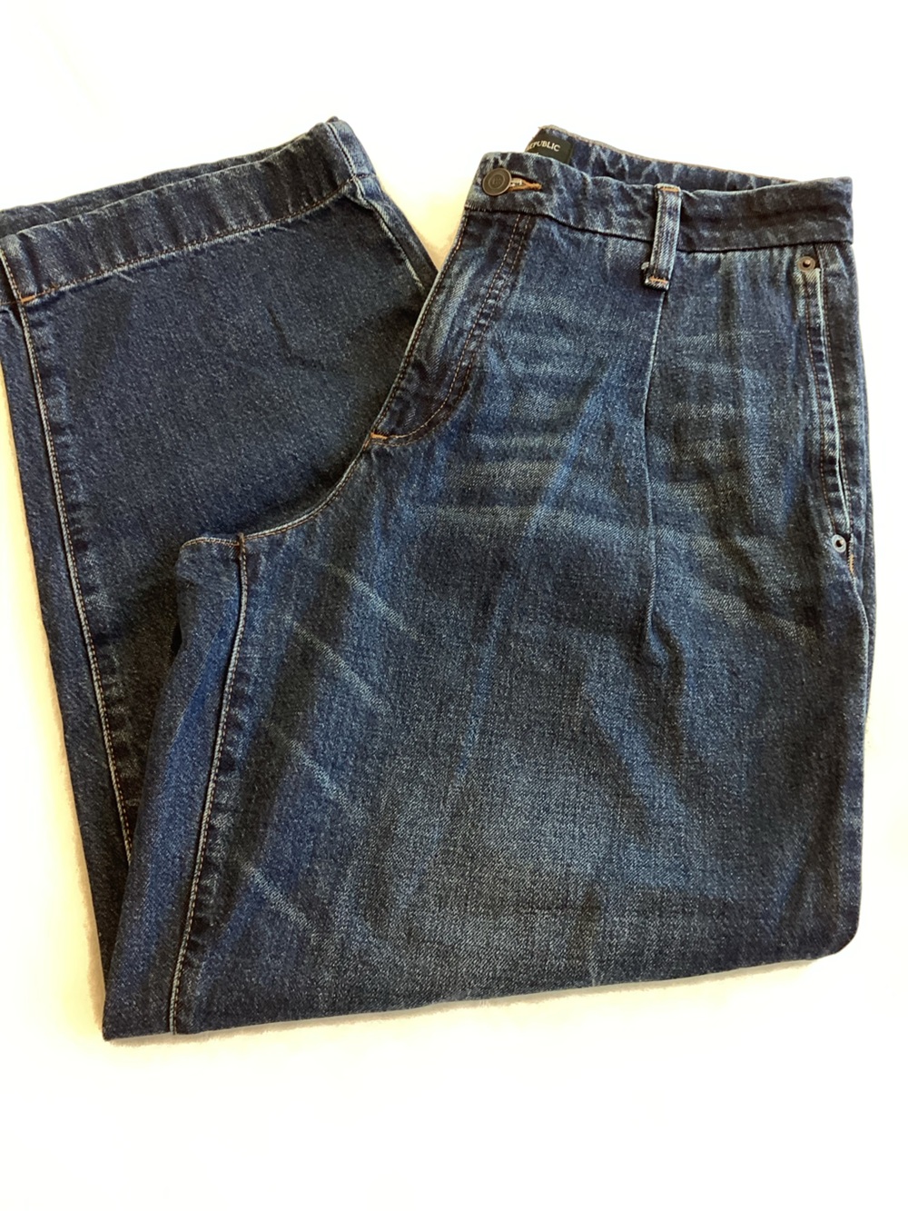 Banana Republic Pleated Mid Rise Straight Leg Jeans Size 29 8 Dark Blue